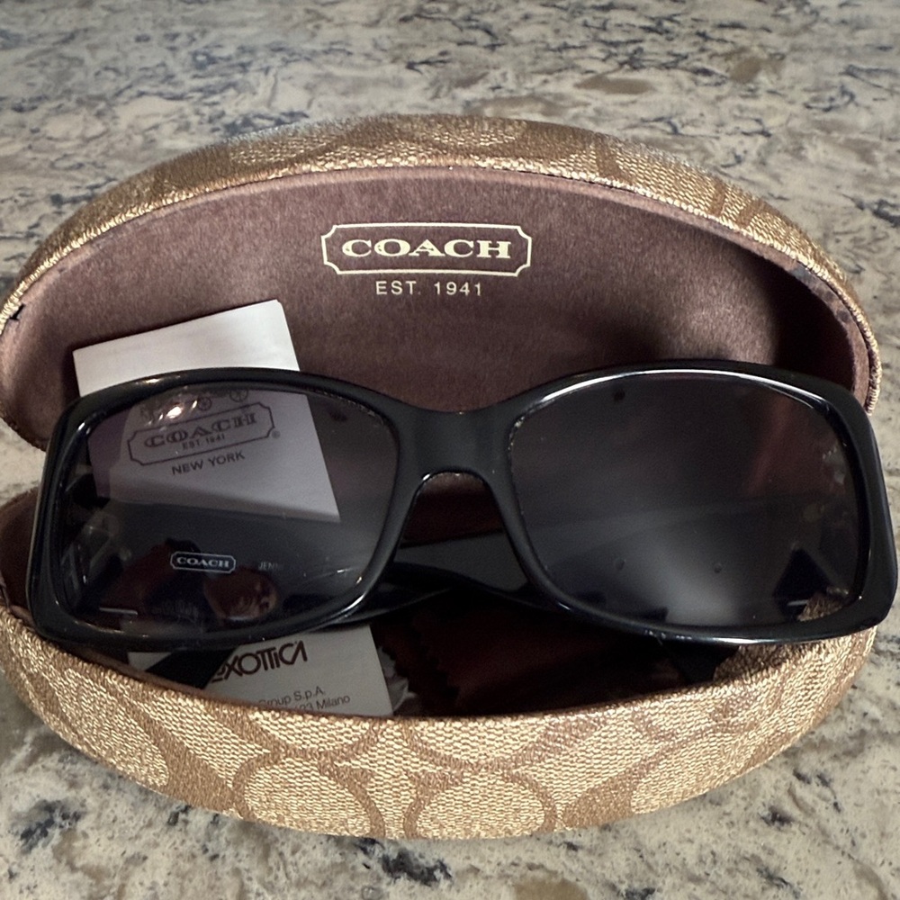 Coach Black Sunglasses with Tan Patterned Case